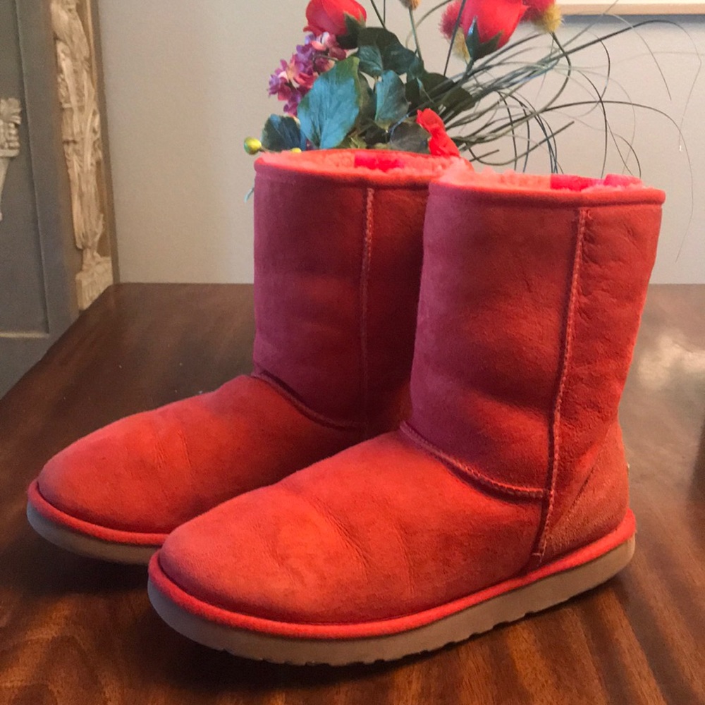 UGG WINTER BOOTS RED